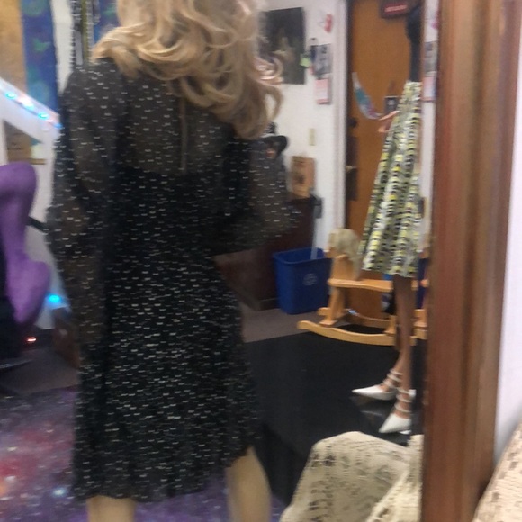 VINTAGE BLACK WITH WHITE POLKA DOT DRESS WITH RUFFLES ON SKIRT ADORABLE SIZE 8 - Picture 12 of 16